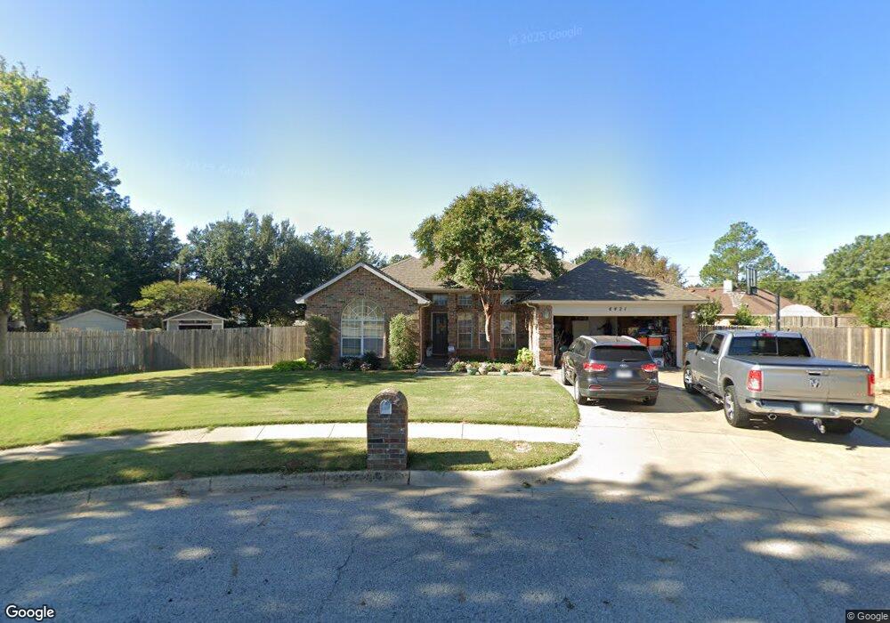 6421 Amundson Rd, North Richland Hills, TX 76182 - photo 1