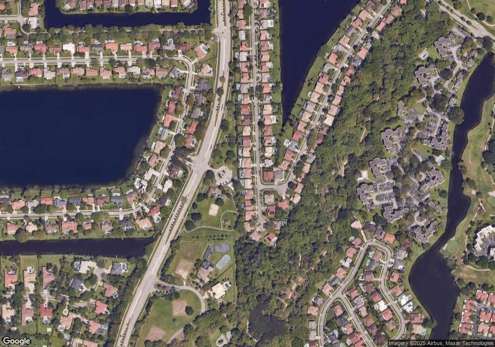 1901 W Oak Knoll Cir, Davie, FL 33324 - photo 1