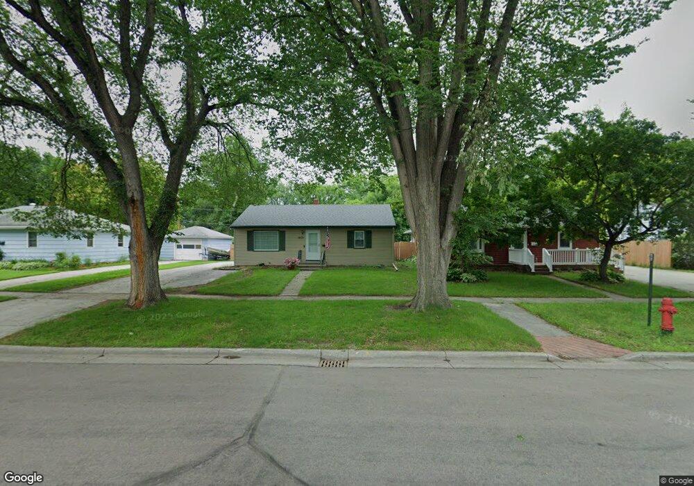 1653 2nd St N, Fargo, ND 58102 - photo 1
