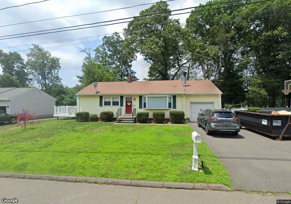 11 Doris St, Wallingford, CT 06492 - photo 1