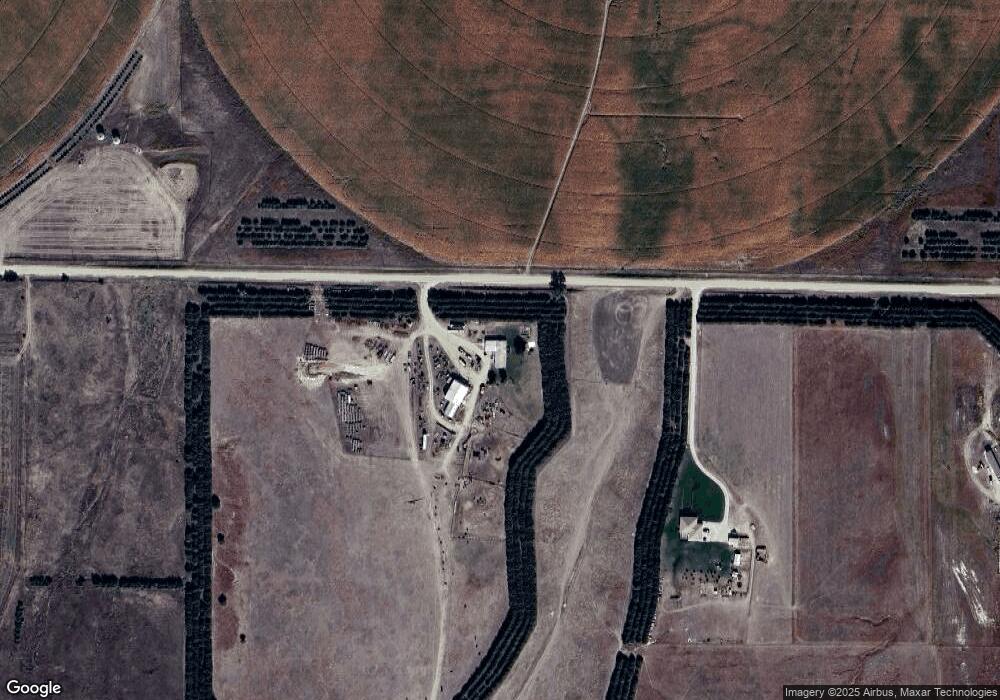 7714 W State Farm Rd, North Platte, NE 69101 - photo 1