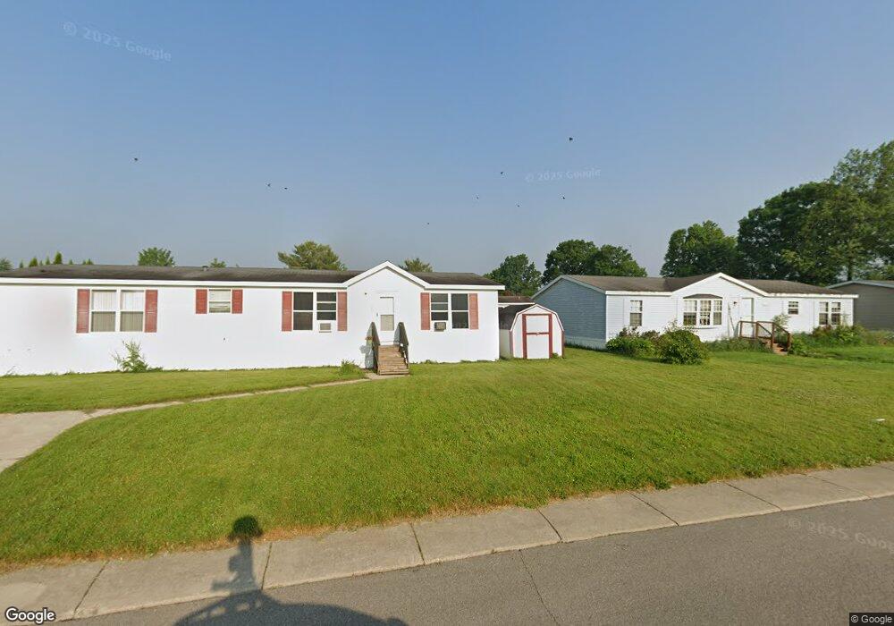 671 Red Pine Dr, Flint, MI 48506 - photo 1