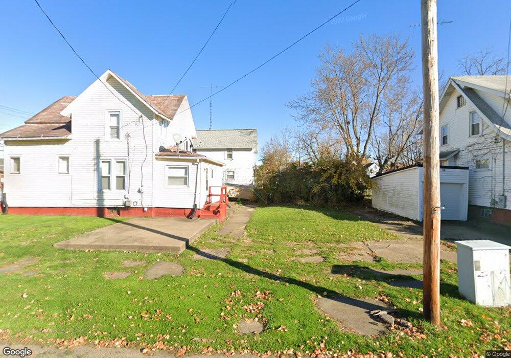 906 Smith Ave SW, Canton, OH 44706 - photo 1