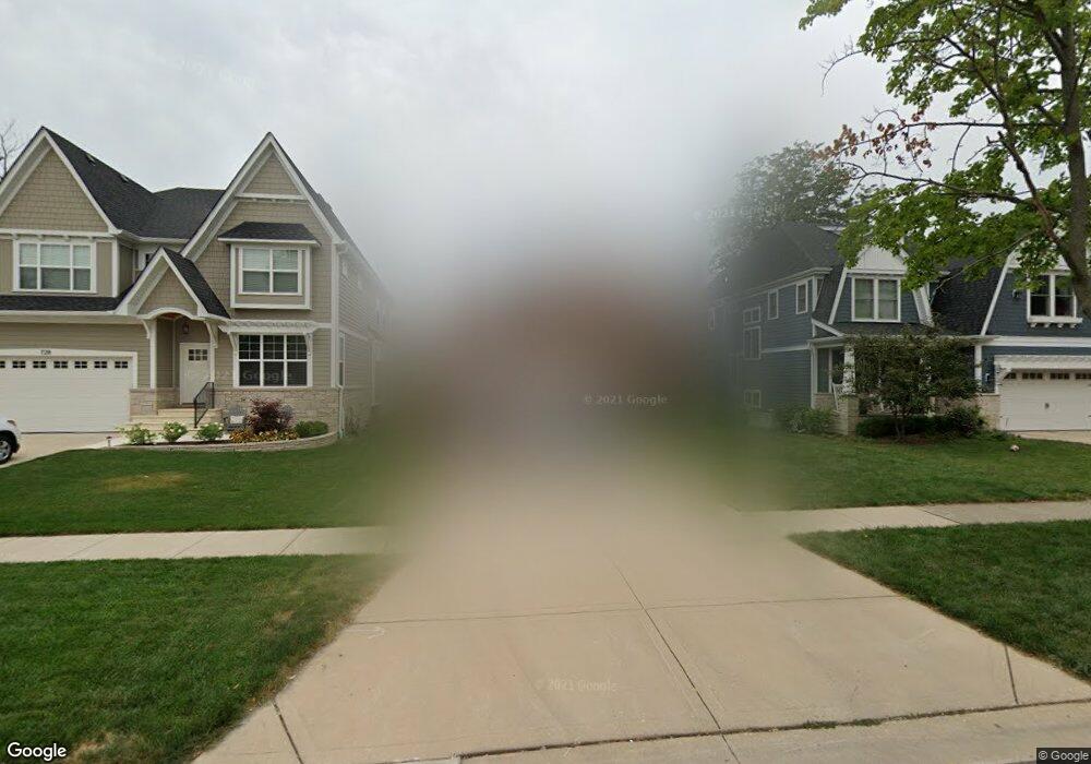 724 S Washington St, Elmhurst, IL 60126 - photo 1