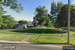 153 W 2nd St, Herscher, IL 60941