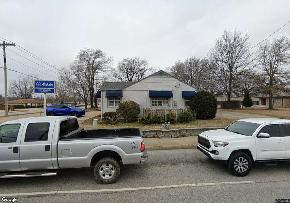 1803 W Olive St, Rogers, AR 72756 - photo 1