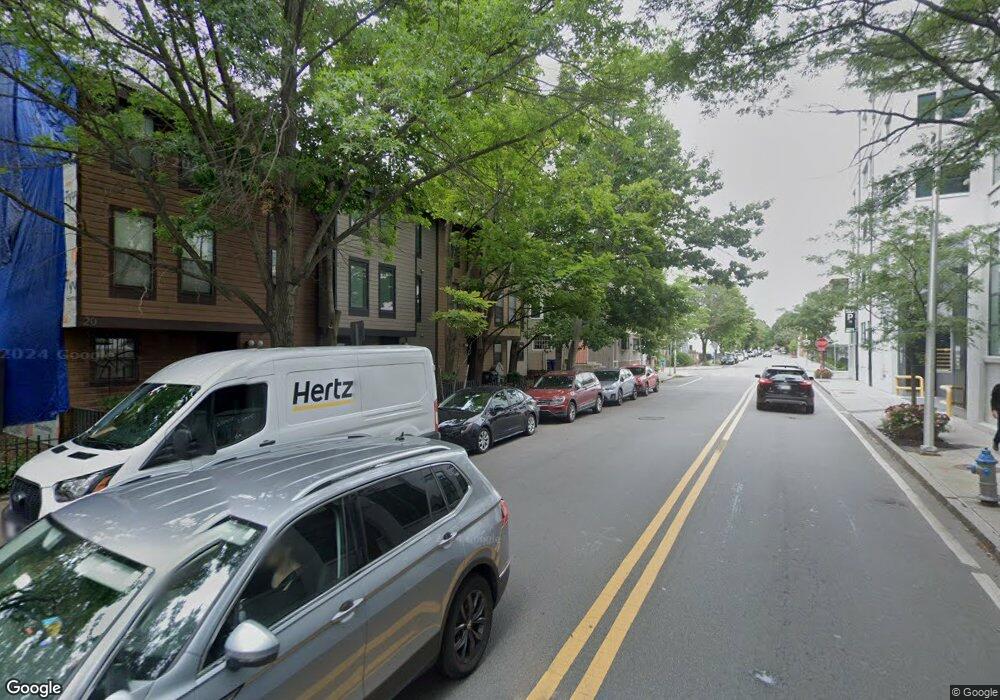 17 Lilac Ct, Cambridge, MA 02141 - photo 1