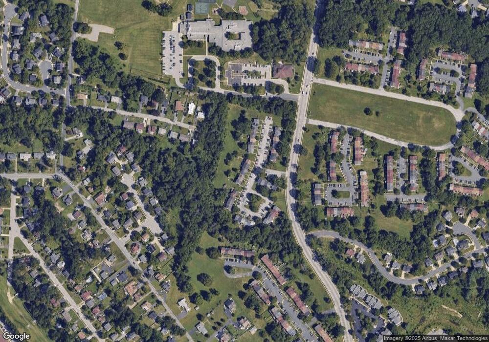 8 Hapsburg Ct, Parkville, MD 21234 - photo 1