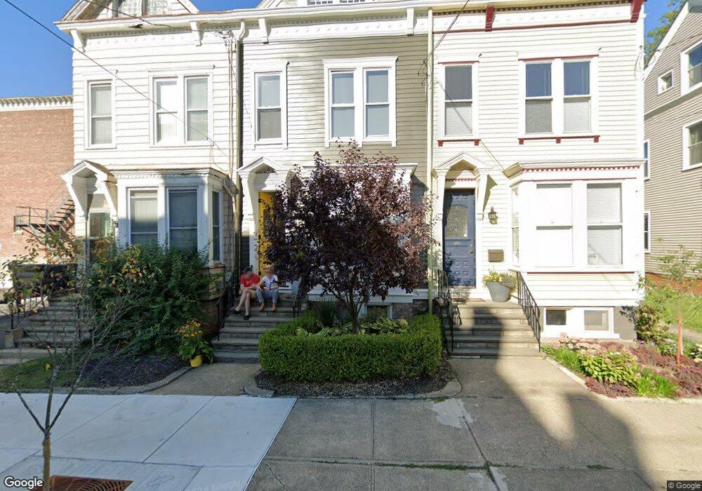 506 Union St, Hudson, NY 12534 - photo 1