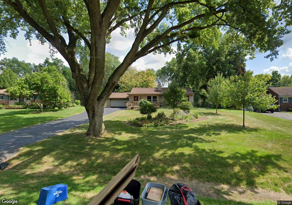 2457 Parcells Cir, Bloomfield Hills, MI 48302 - photo 1