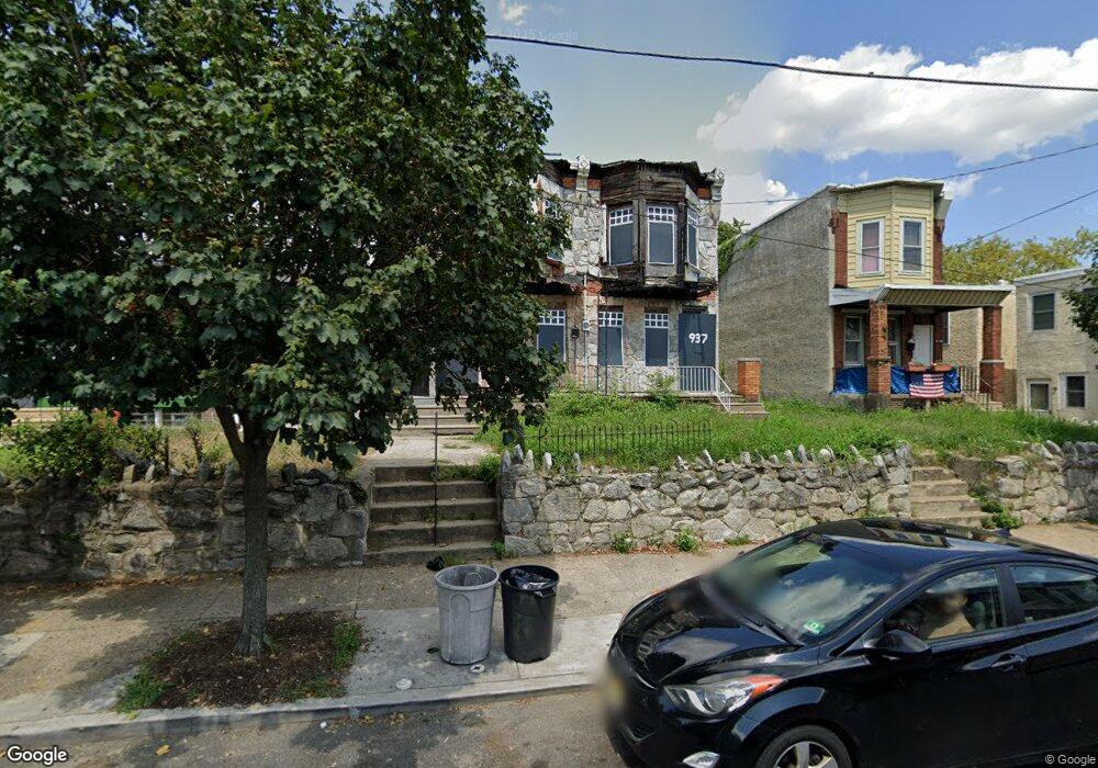 937 Vine St, Camden, NJ 08102 - photo 1