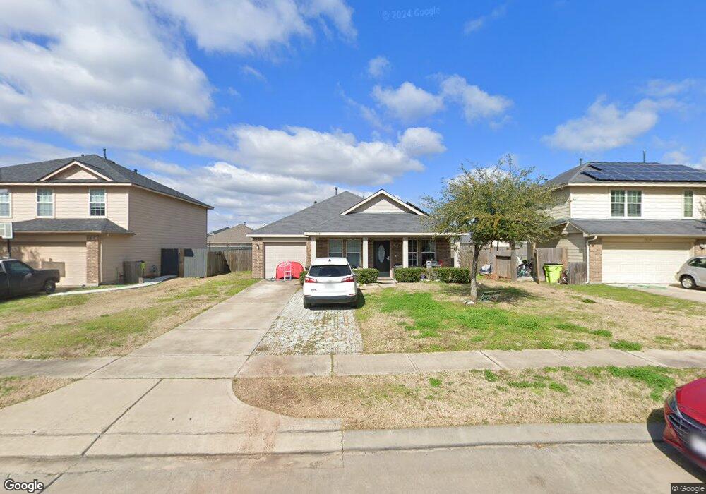 1014 Harrisburg Ct, Rosenberg, TX 77471 - photo 1