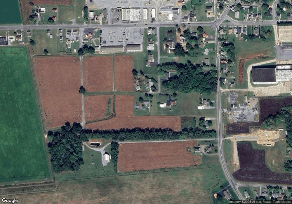 319 Elizabeth Ave, Harrington, DE 19952 - photo 1