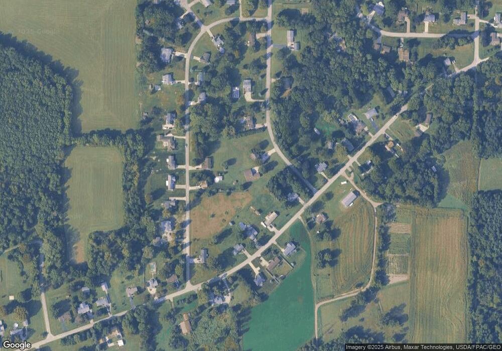 546 Joann Dr, Conneaut, OH 44030 - photo 1