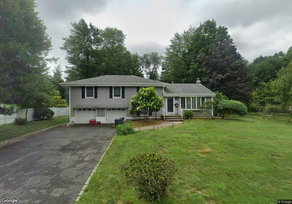 20 Kohring Cir S, Harrington Park, NJ 07640 - photo 1