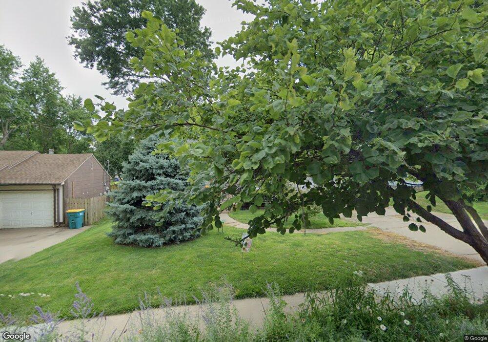 11221 W 67th St, Shawnee, KS 66203 - photo 1