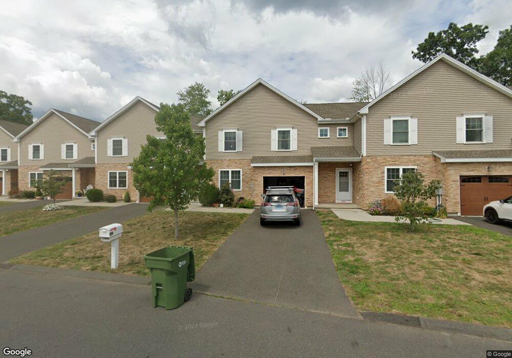 206 Old Village Cir unit 204, Windsor, CT 06095 - photo 1