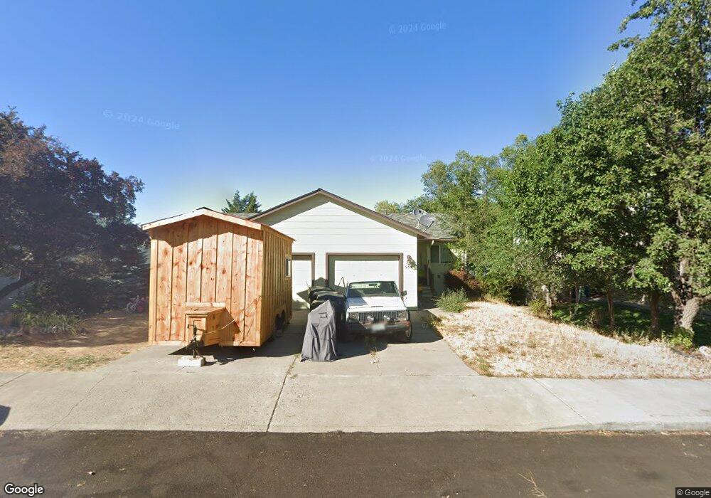 956 NE Hidden Valley Dr, Bend, OR 97701 - photo 1