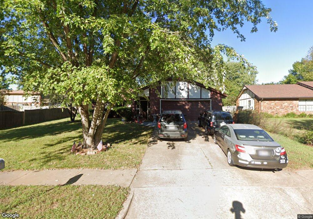 7104 S Ash Place, Broken Arrow, OK 74011 - photo 1