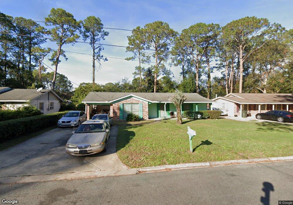 213 Shangri la Ave, Brunswick, GA 31525 - photo 1