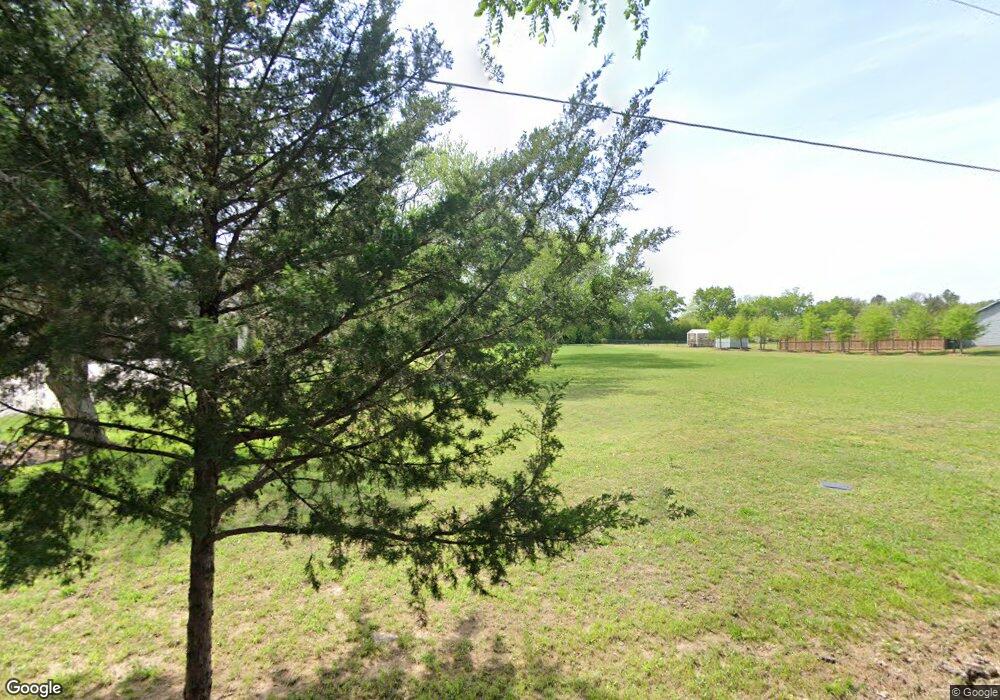 120 Lakeview Dr, Denison, TX 75020 - photo 1