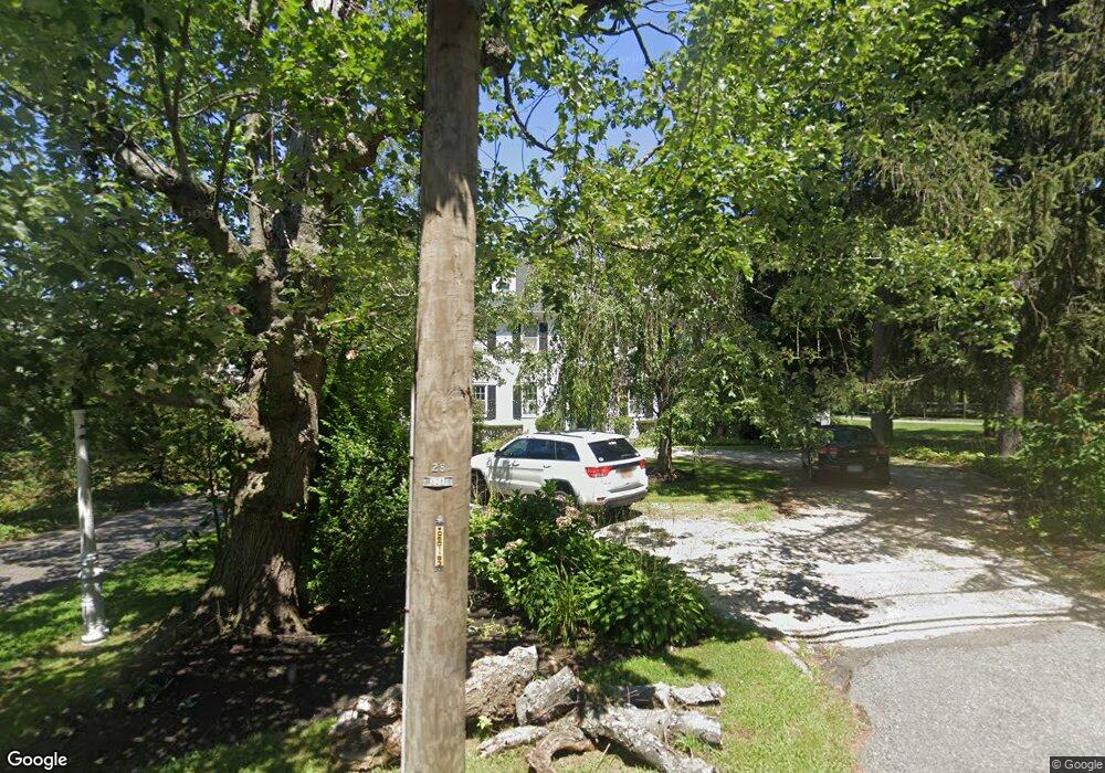 43 Duck Pond Rd, Glen Cove, NY 11542 - photo 1