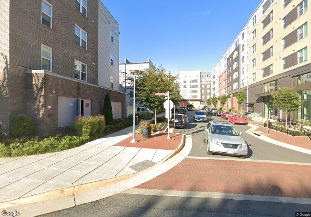 13309 Launders St, Herndon, VA 20171 - photo 1