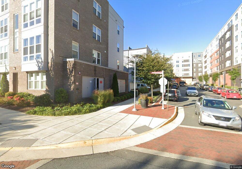 13321 Launders St, Herndon, VA 20171 - photo 1