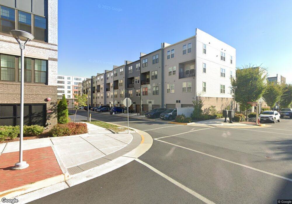 13337 Launders St, Herndon, VA 20171 - photo 1