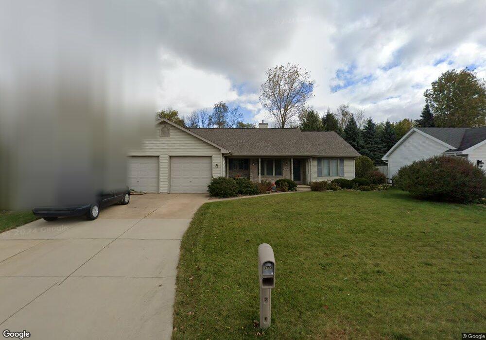 3204 N Whitney Dr, Appleton, WI 54914 - photo 1