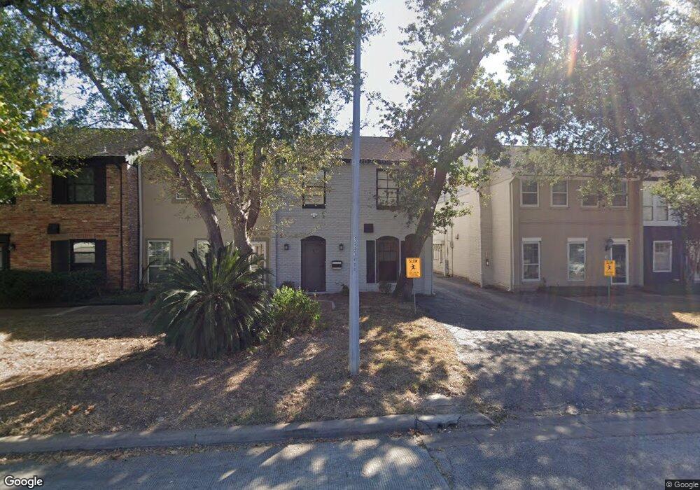 940 Wycliffe Dr unit 9, Houston, TX 77079 - photo 1