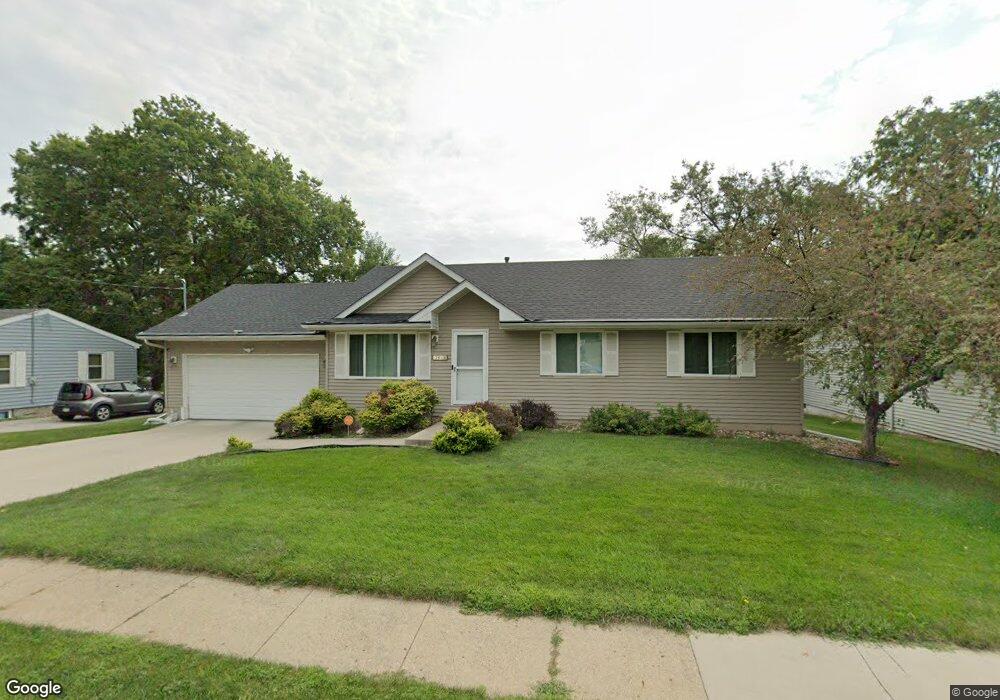 5413 SW 14th St, Des Moines, IA 50315 - photo 1