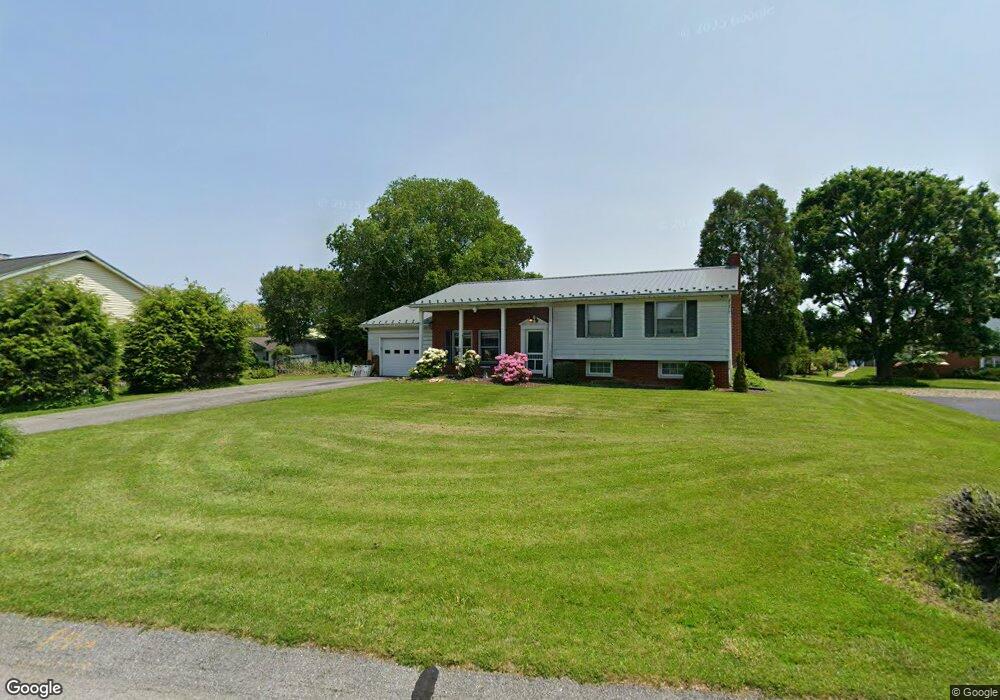 14 Windsor St, Indiana, PA 15701 - photo 1