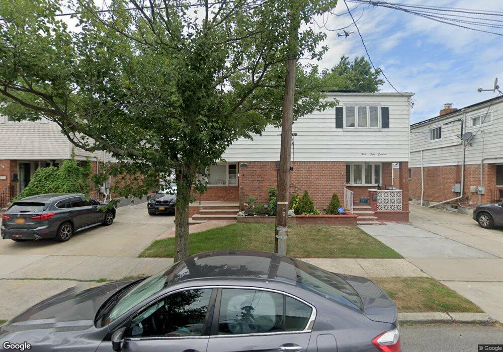 6420 137th St, Flushing, NY 11367 - photo 1