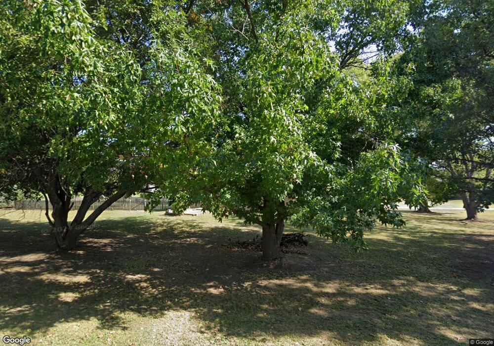 1100 E Hubach Hill Rd, Raymore, MO 64083 - photo 1