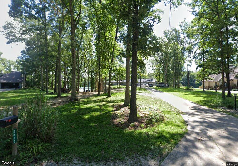 8860 E Chinquapin Ave, Effingham, IL 62401 - photo 1