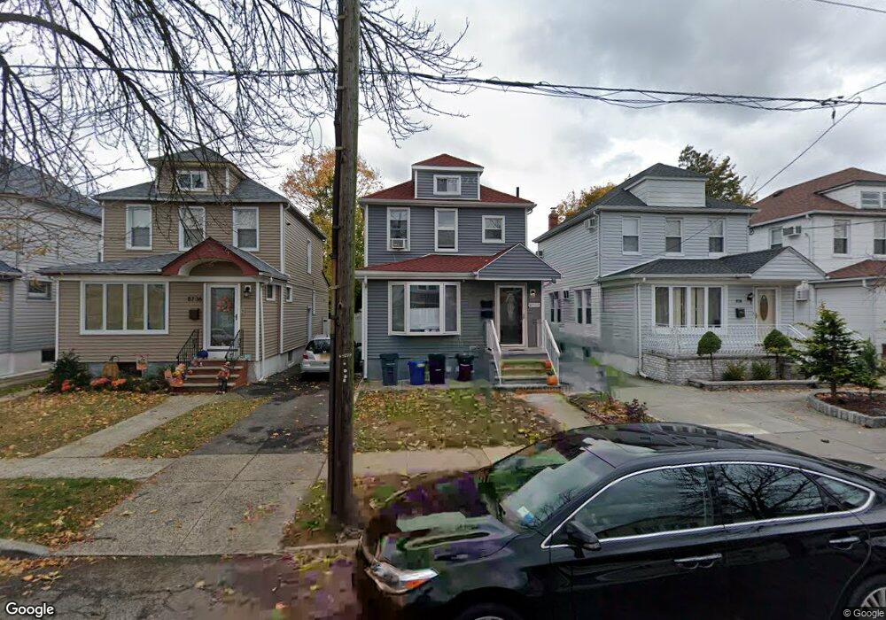 87-32 254th St unit 2, Bellerose, NY 11426 - photo 1