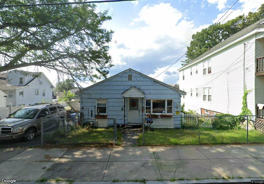 41 Kenneth St, Lawrence, MA 01843 - photo 1