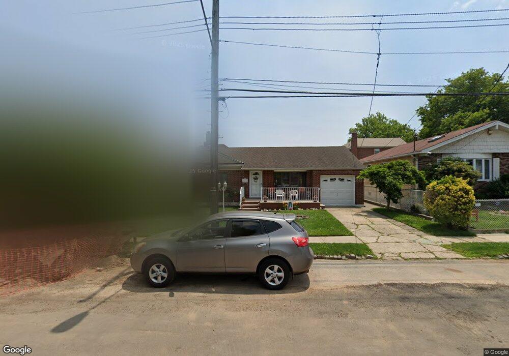 210 Foch Ave, Staten Island, NY 10305 - photo 1