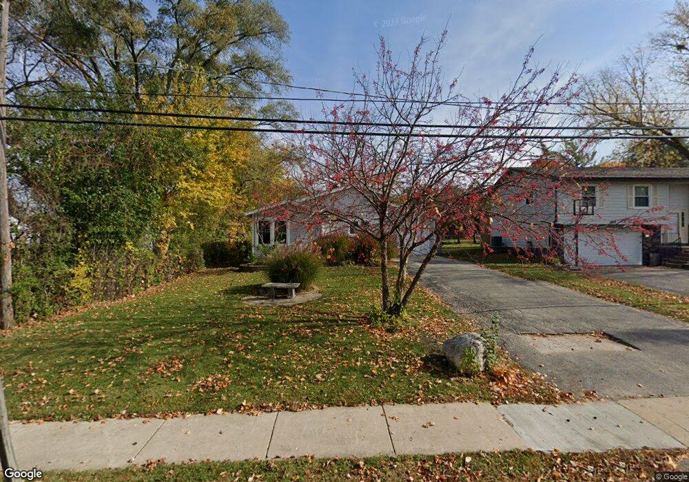 412 Crystal Lake Rd unit 1, Lake In the Hills, IL 60156 - photo 1