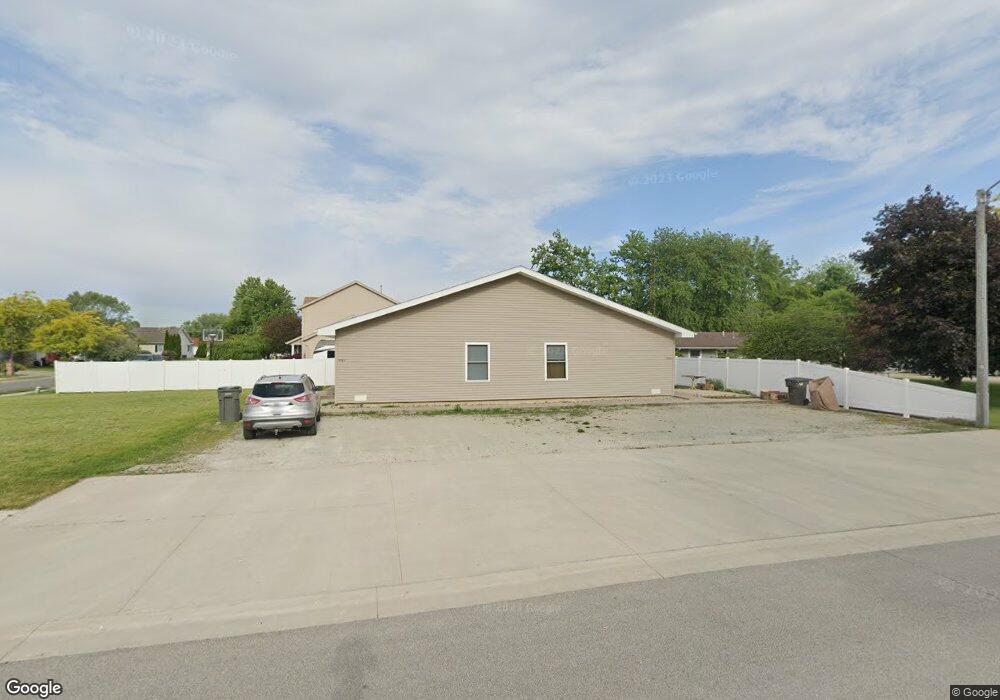 802 N Nappanee St, Nappanee, IN 46550 - photo 1