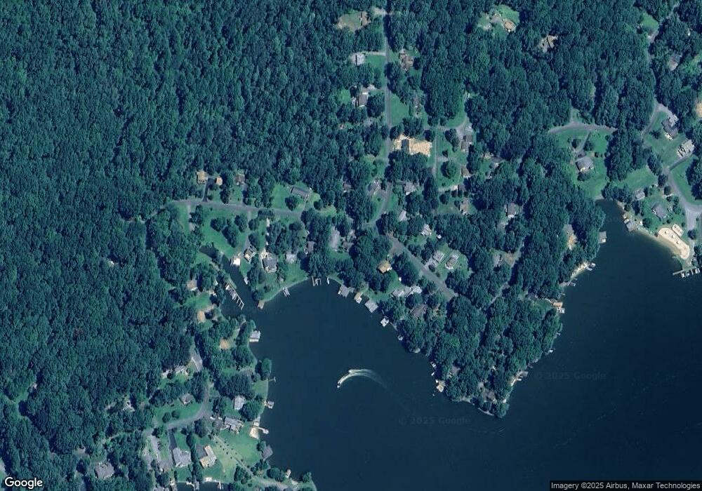 1397 N Lakeshore Dr, Louisa, VA 23093 - photo 1