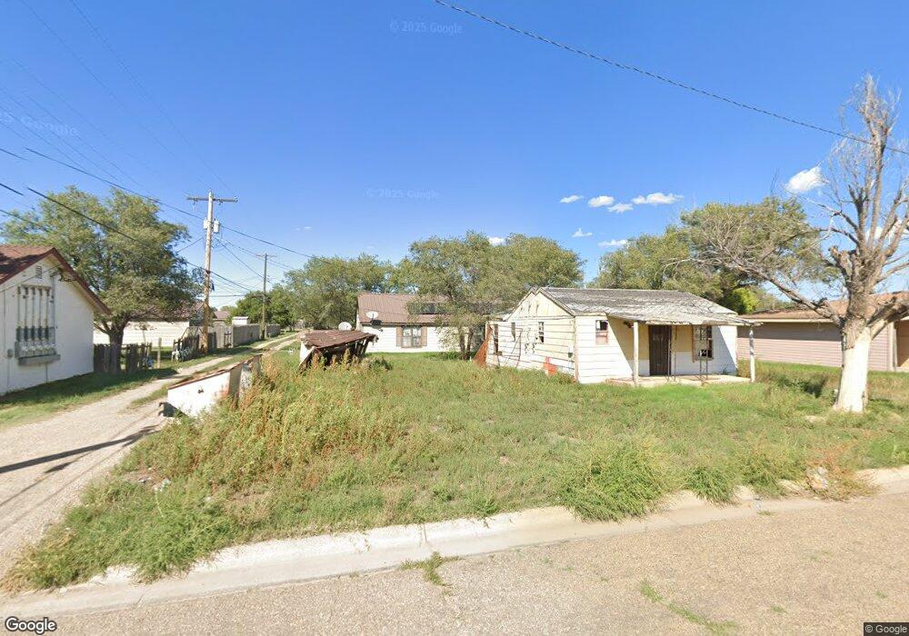 1016 Zauk Ave, Dumas, TX 79029 - photo 1