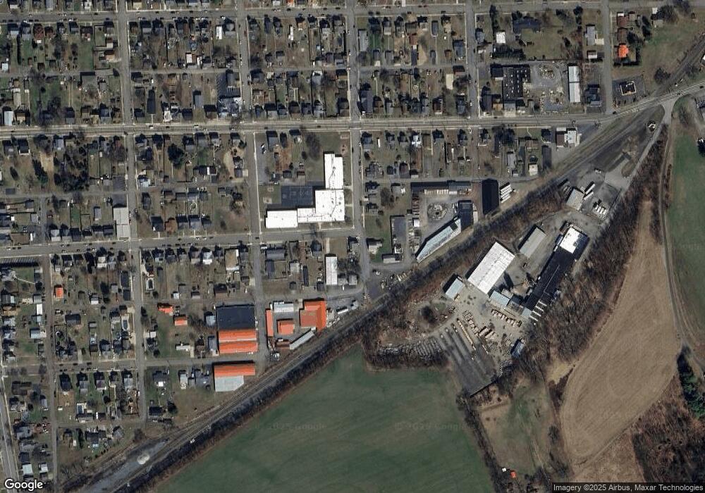 728 4th St, Nescopeck, PA 18635 - photo 1