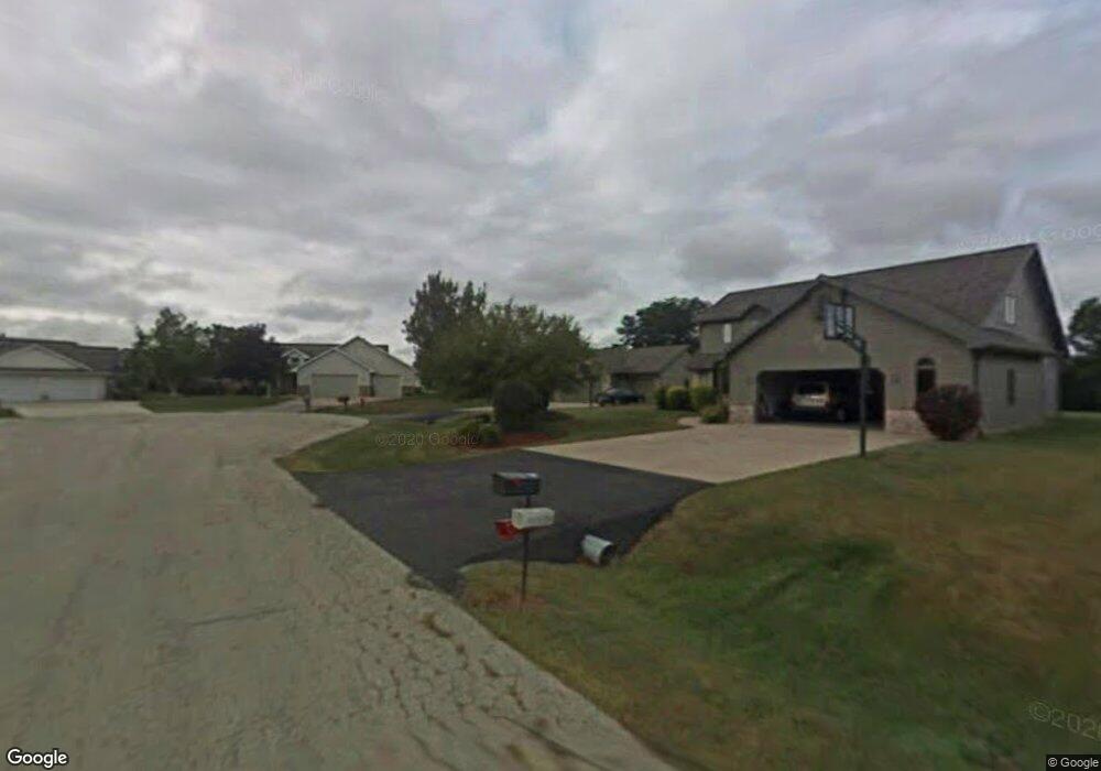 N395 Wundrow Ct, Appleton, WI 54915 - photo 1