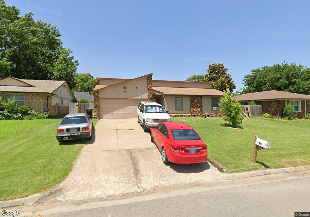 824 W Vicksburg St, Broken Arrow, OK 74011 - photo 1