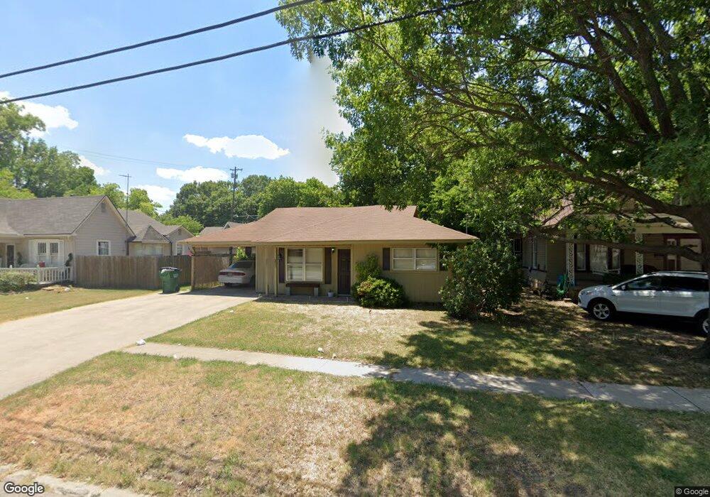 1007 S Lindsay St, Gainesville, TX 76240 - photo 1