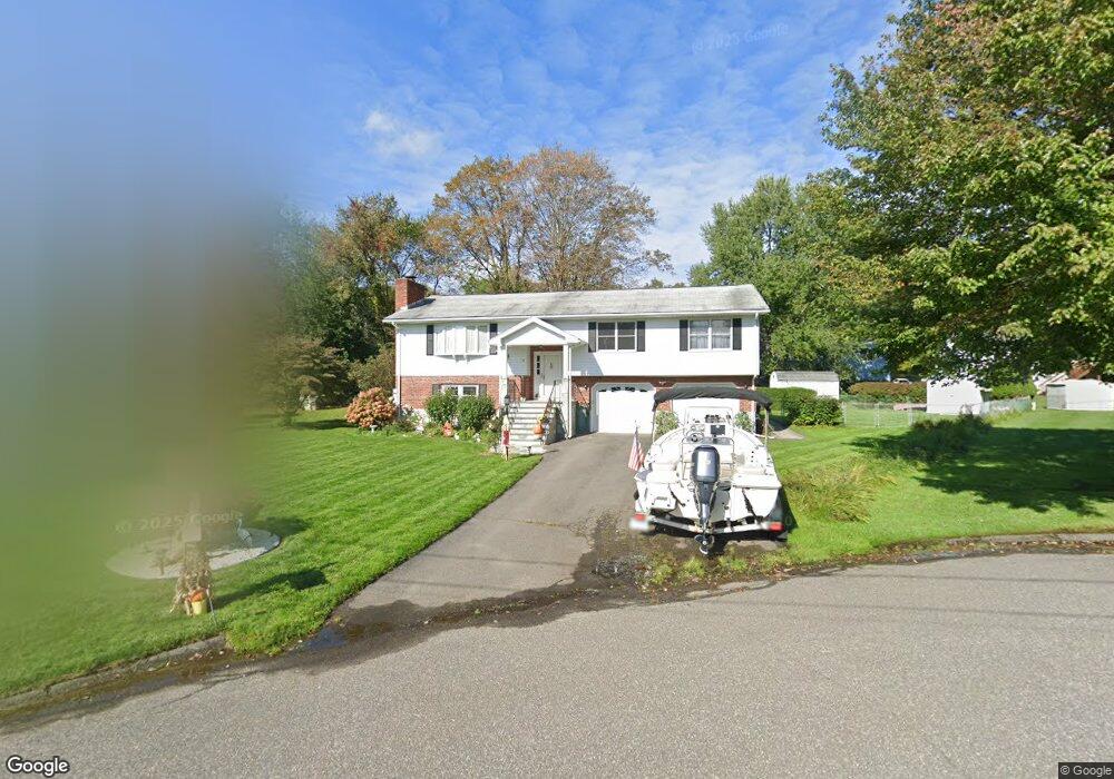 451 Maybrook Rd, Waterbury, CT 06708 - photo 1