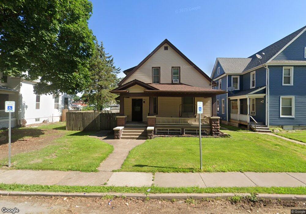 1440 W 15th St, Davenport, IA 52804 - photo 1