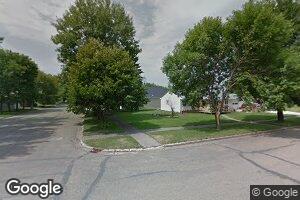 304 Mountain St W, Cavalier, ND 58220